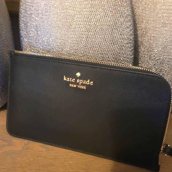 NWOT Kate Spade Lucky Medium L-Zip Wristlet - Picture 6 of 6